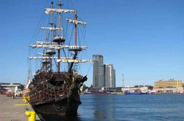 Statek galeon Dragon
