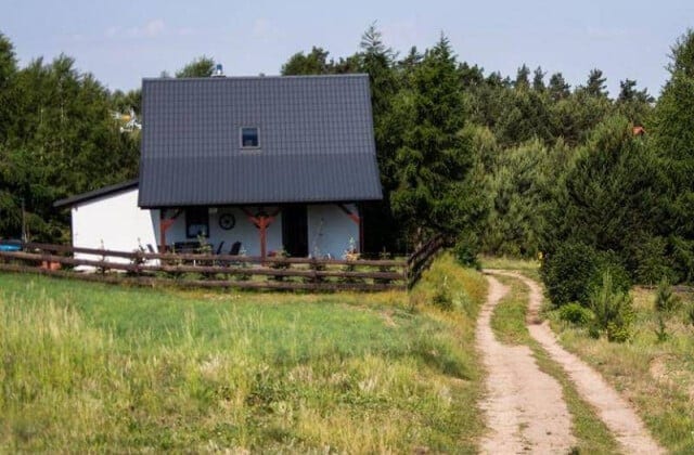 Domek z kominkiem i banią