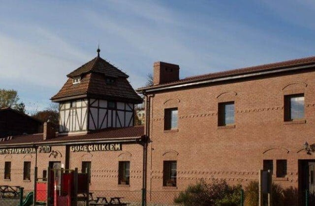 Stadnina Maciukiewicz restauracja, domki, pokoje nad morzem koło Łeby